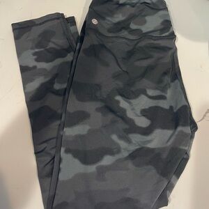 Zella Women’s Camouflage Leggings